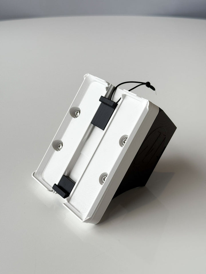 W Bracket VK - Medium