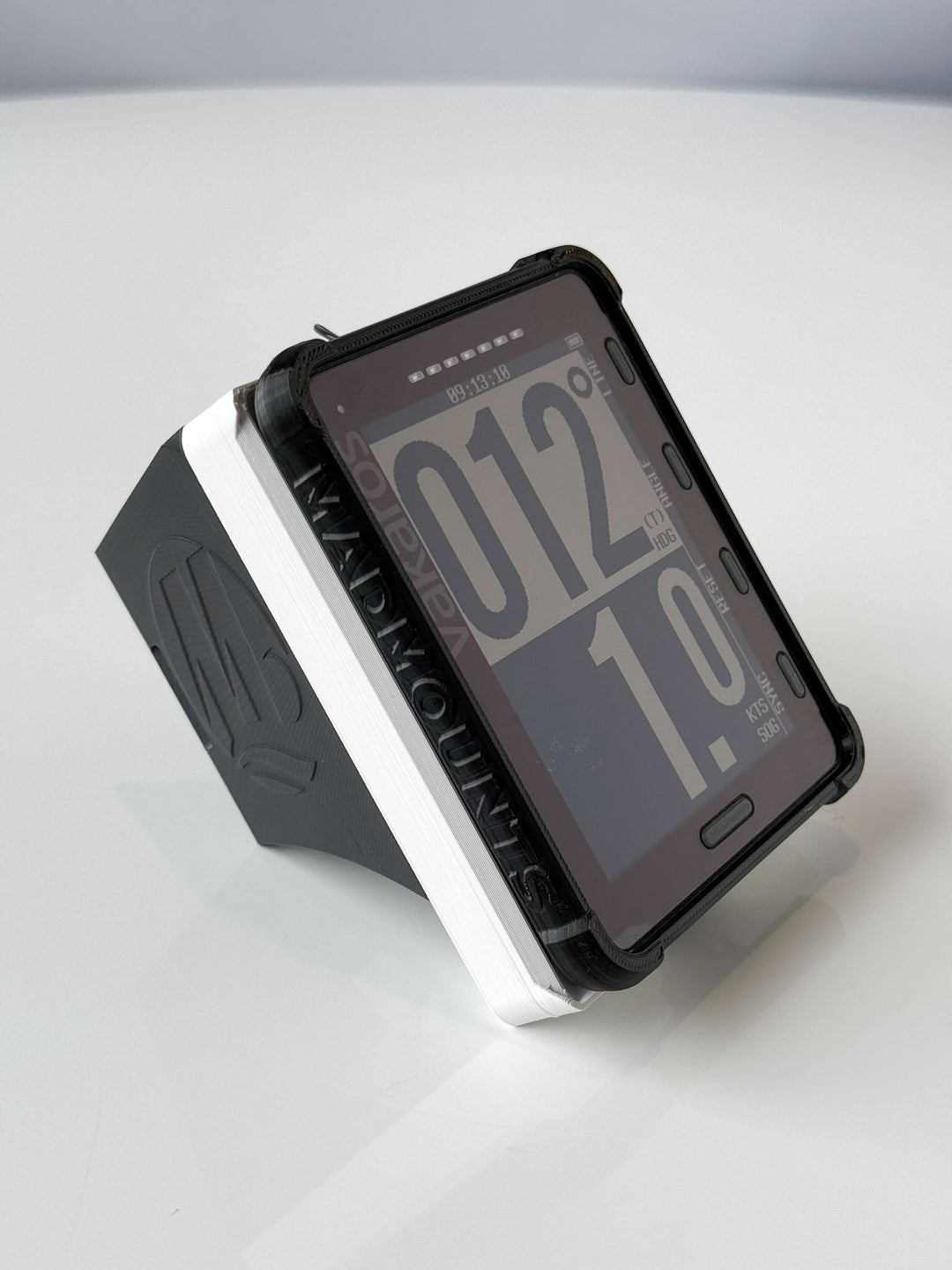 vakaros atlas with a screen displaying numbers on a white background