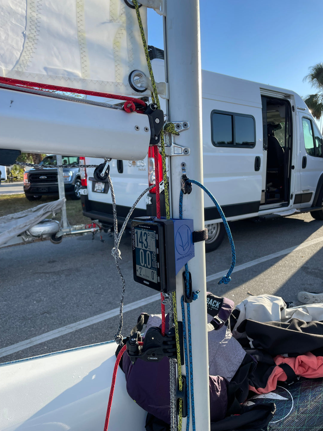 vakaros atlas attached to melges 15